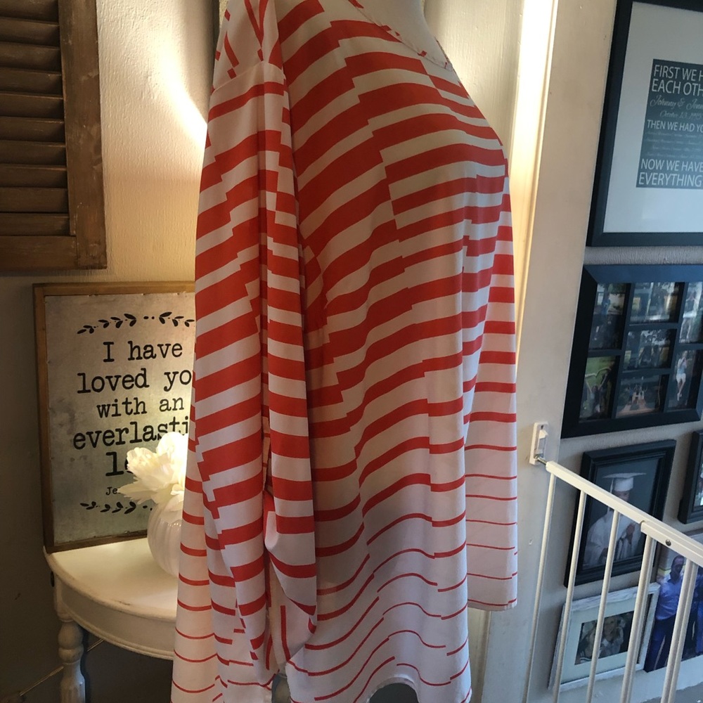 Cato blouse. Size 26/28. - Picture 2 of 6